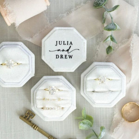 맞춤형 웨딩 벨벳 링 박스 약혼 트리플 슬롯 팔각형 현대 장식 123