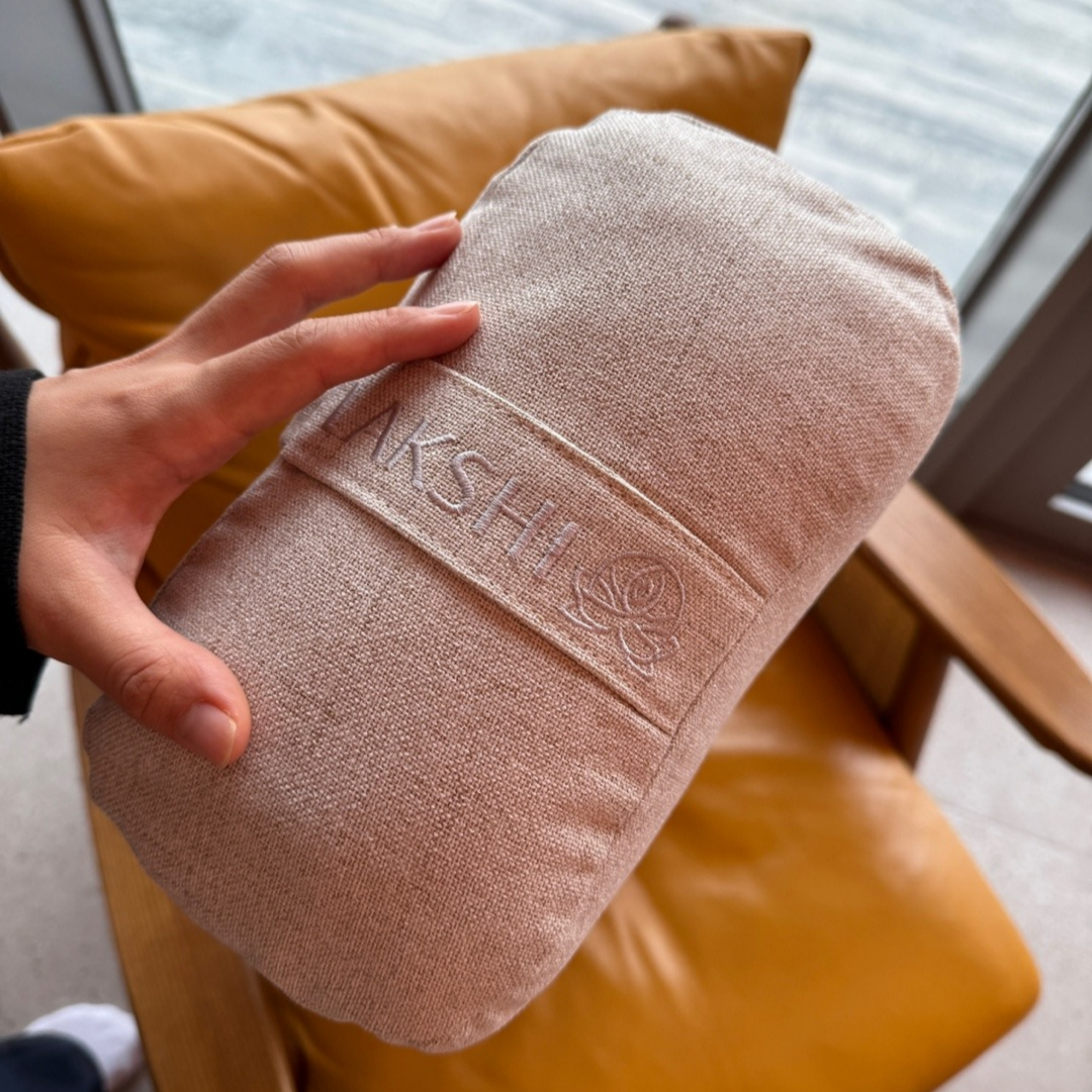 라크시 요가볼스터 린넨 볼스터 임산부요가 만트라 명상 도구 소파베개 - 상세 이미지 5