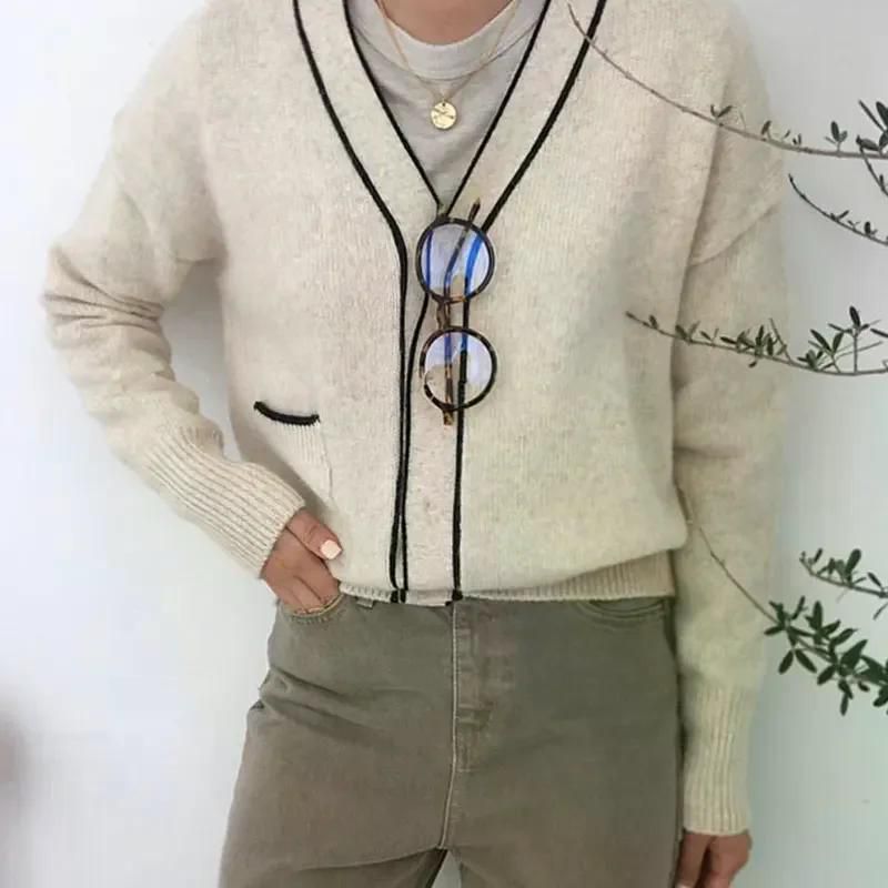 여친룩 V넥 브이넥 싱글 포켓 긴 소매 니트 카디건 스웨터 여성용 가디건 라운드 루즈핏 살구색 - 상세 이미지 3