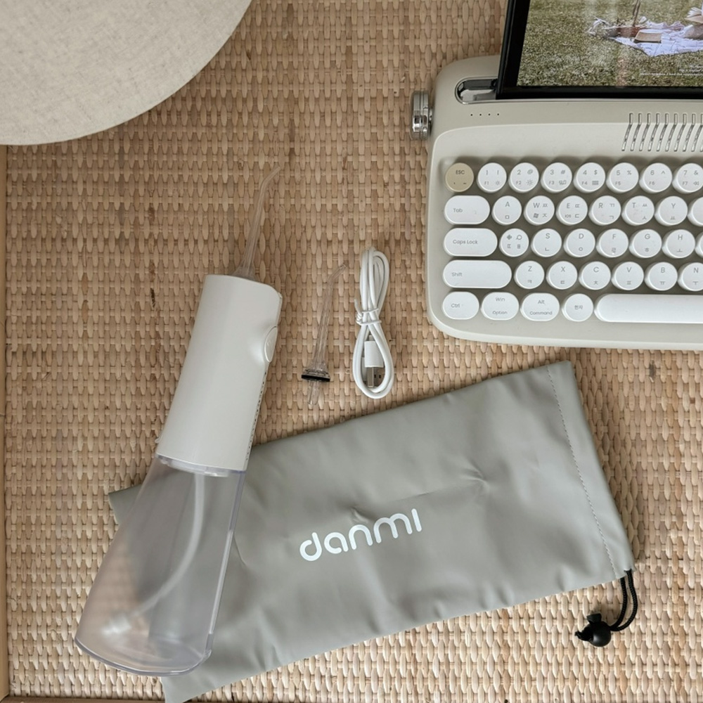 [치과 공식판매] 단미 구강세정기 휴대용 치아세정기 물치실 클린픽 300ml CLS07Y