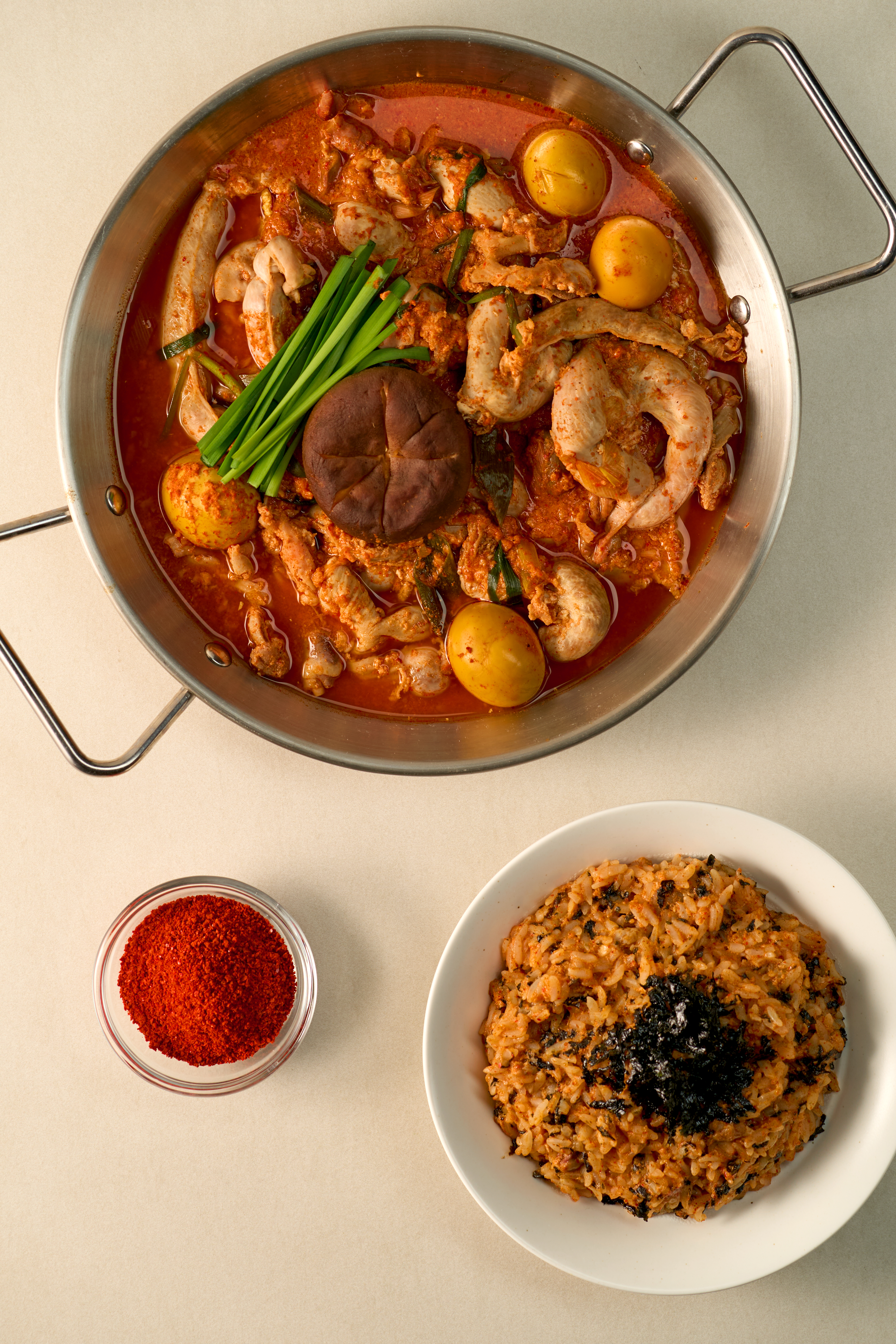 닭 내장탕 700g(2,3인분) 내장 전골 곱창 알집 알탕 찌게 국물 간편식 밀키트 야식 이미지 6