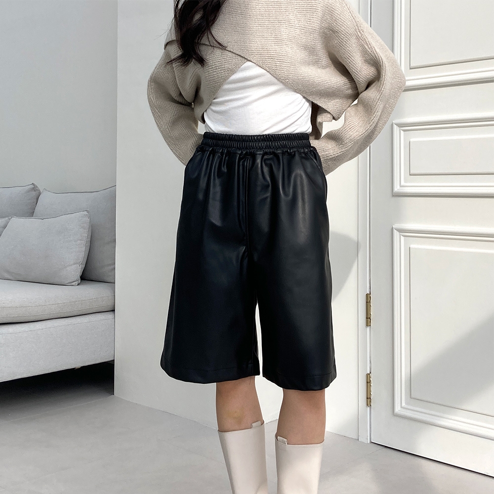 레더 미디 5부 팬츠 와이드 밴딩 기모 반바지 - 상품 이미지