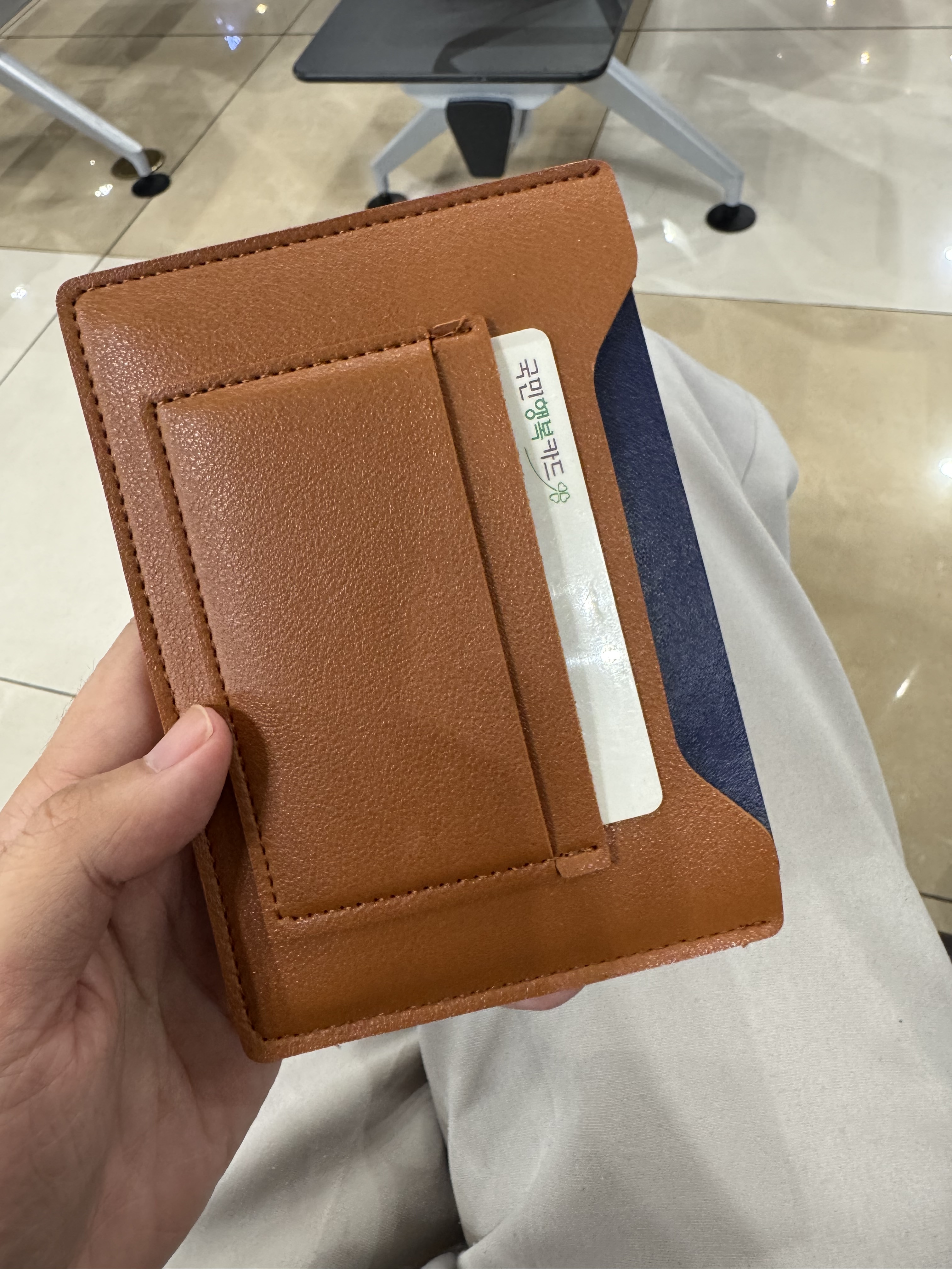 퍼시픽데이 안티스키밍 여권케이스 RFID 차단 슬리브형 지갑 - 상세 이미지 3