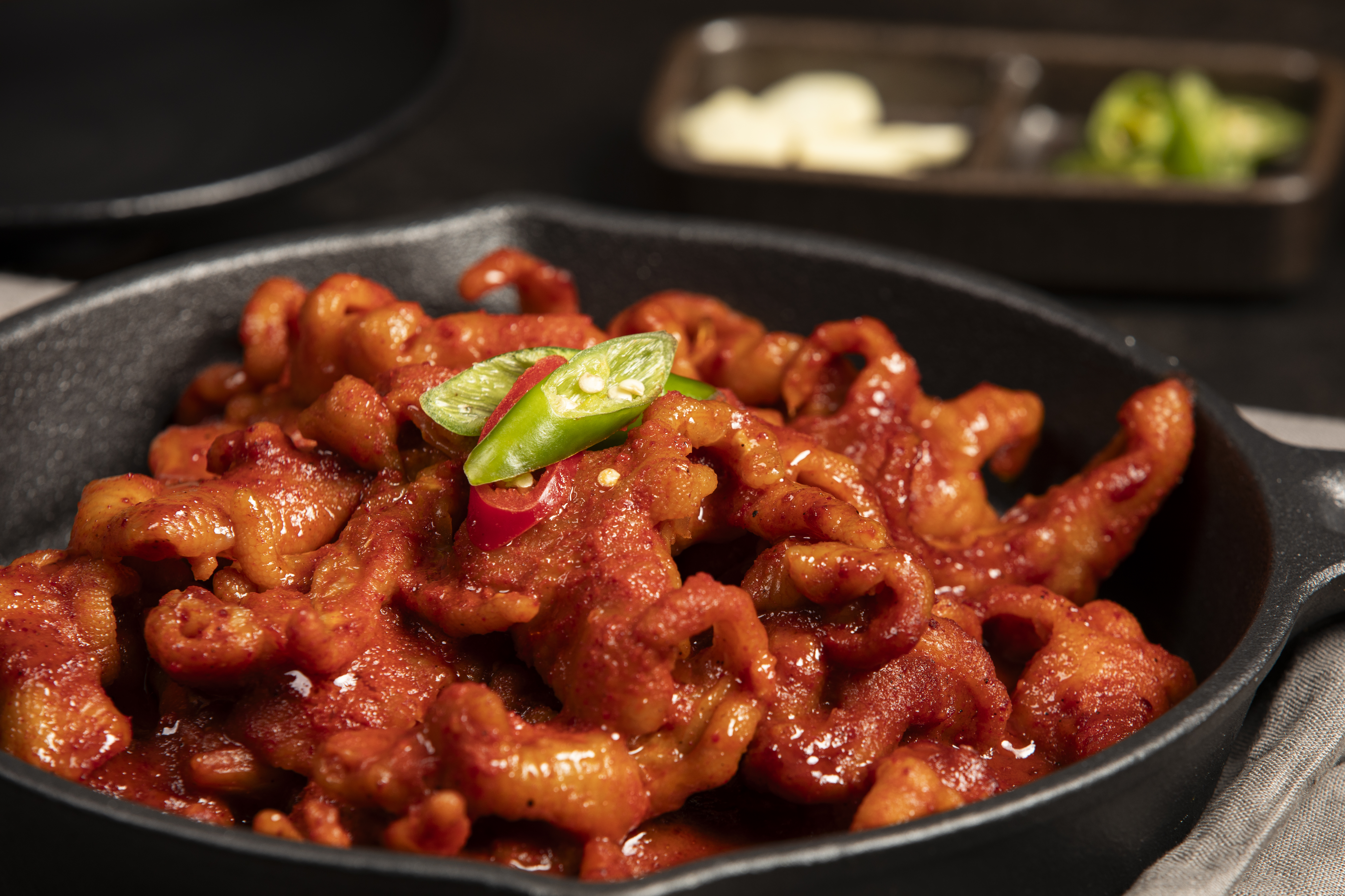 봉이닭짱 국내산 400g 매운 양념 무뼈 불닭발 밀키트 캠핑요리 혼술 - 상품 이미지