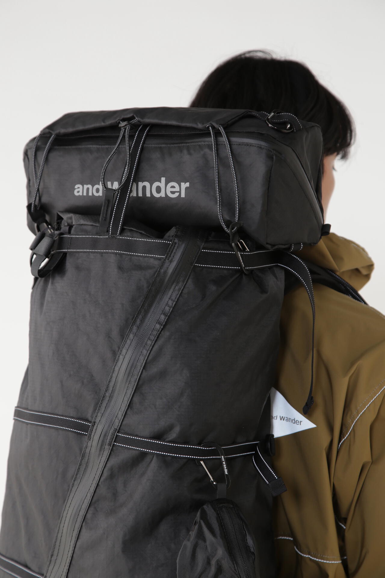 앤드원더 백팩 ECOPAK expansion sack 남녀공용 가방 고프코어룩 5743975006F031 - 상세 이미지 3