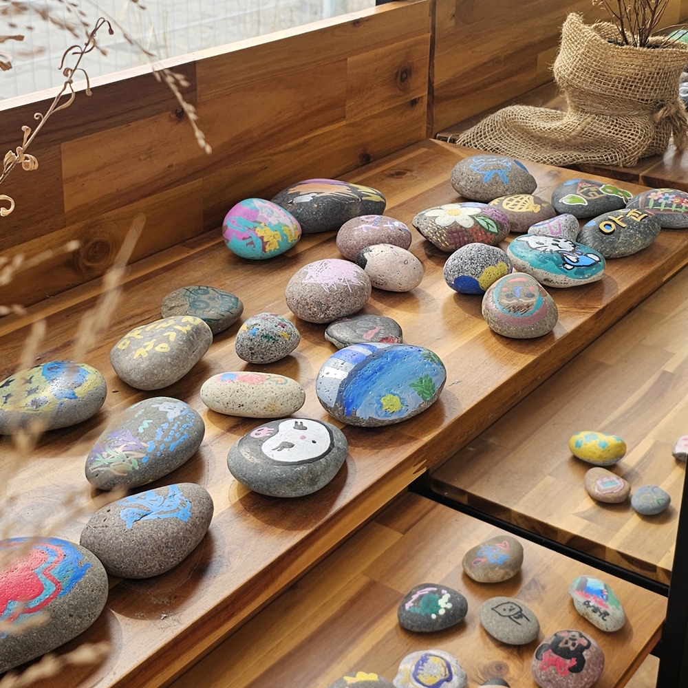 납작돌(넙적돌,flat pebble) 1포대(15kg) 조경정원 페인팅 자갈아트 꾸미기용 이미지 3