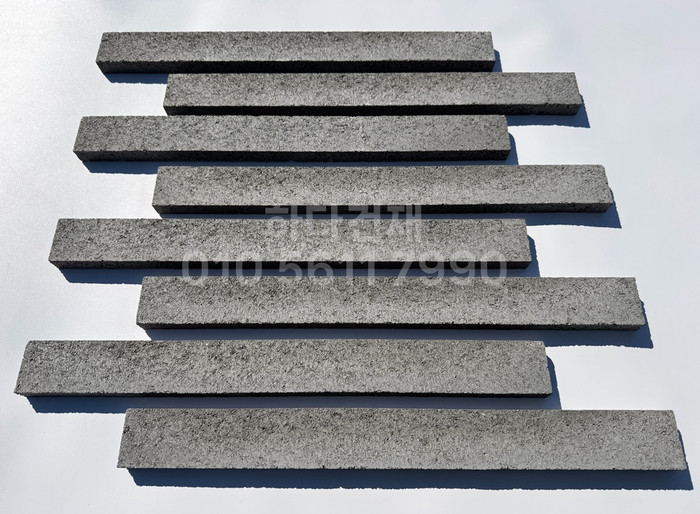 하다 모노타일 롱와이드 국내생산 볼케이노그레이 500x50x20T / 하다건재 롱브릭타일