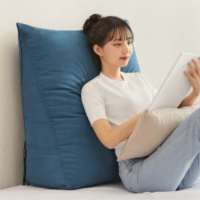 삼각 등받이쿠션 쇼파 대형 침대 등쿠션 허리 중형