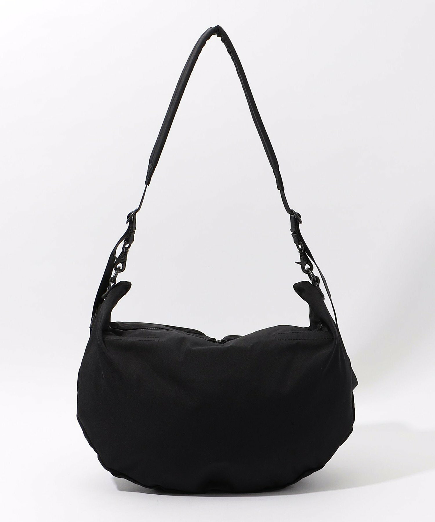 아미아칼바 AMIACALVA GABARDINE BODY BAG 개버딘 바디백 블랙 - 상세 이미지 3