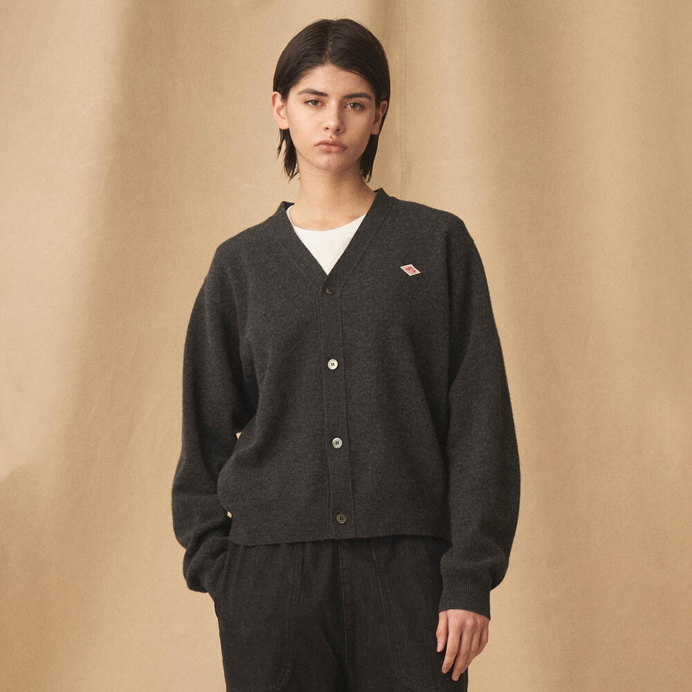 단톤 가디건 LAMBSWOOL V NECK KNIT DNB242L102-0002 여성 울가디건 - 상세 이미지 2