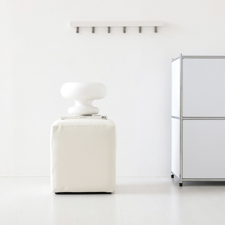 앰보 사각스툴 밀크 5120.4424