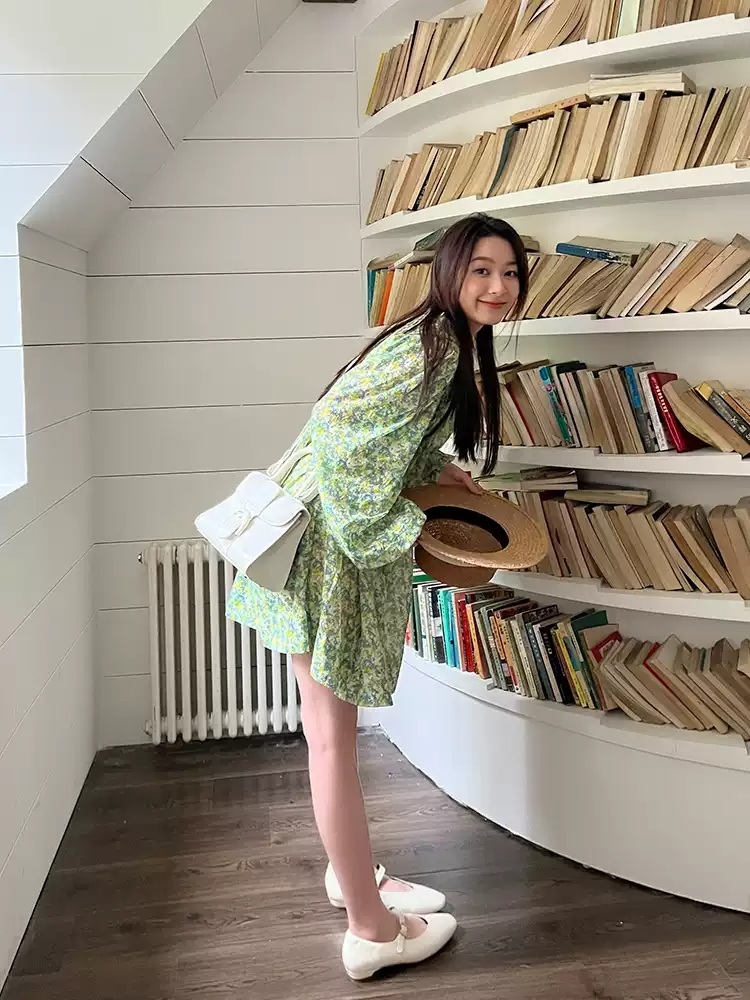 지옥에서 온 판사 8화 박신혜 핸드백 가방 강빛나 스퀘어 데일리 의상 옷 패션 - 상세 이미지 4