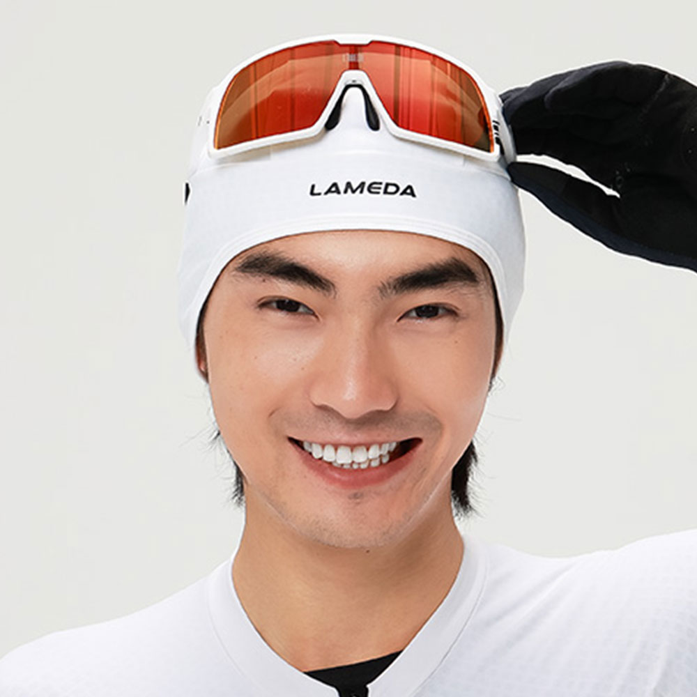 라메다 스포츠 이너캡 방한모자 기모원단 귀보온 2024AWXX454 남녀공용 화이트 - 상품 이미지