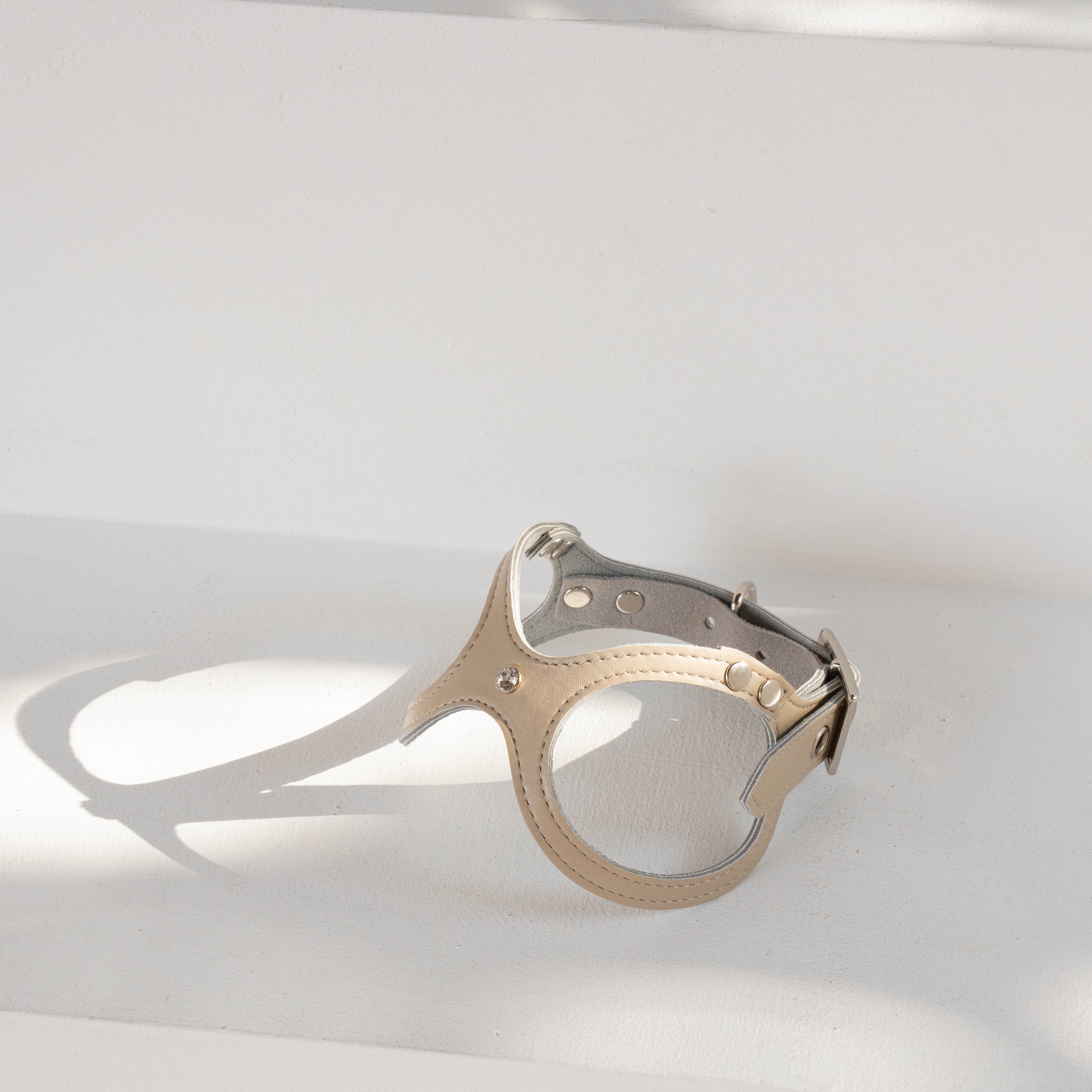 국산 뿌꾸베베 뉴트럴 X형 강아지하네스 가죽 안경하네스 소형견 중형견 가슴줄 이미지 3