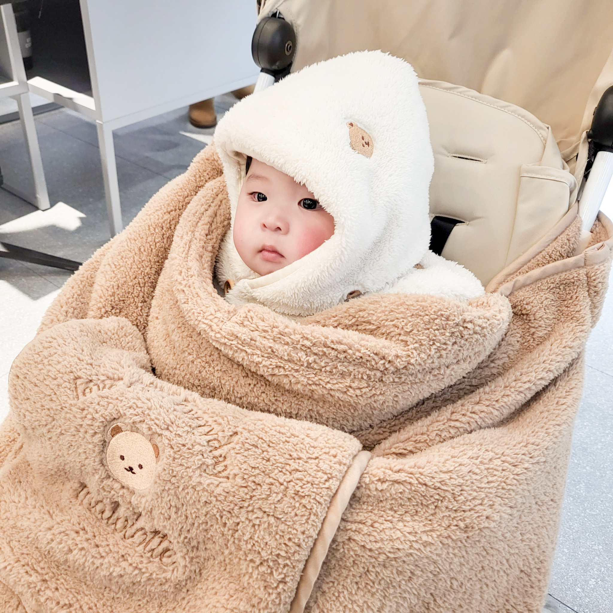 마롤 극세사 아기띠워머 아기 망토 블랭킷 후드 담요 겨울옷 아이보리 베베