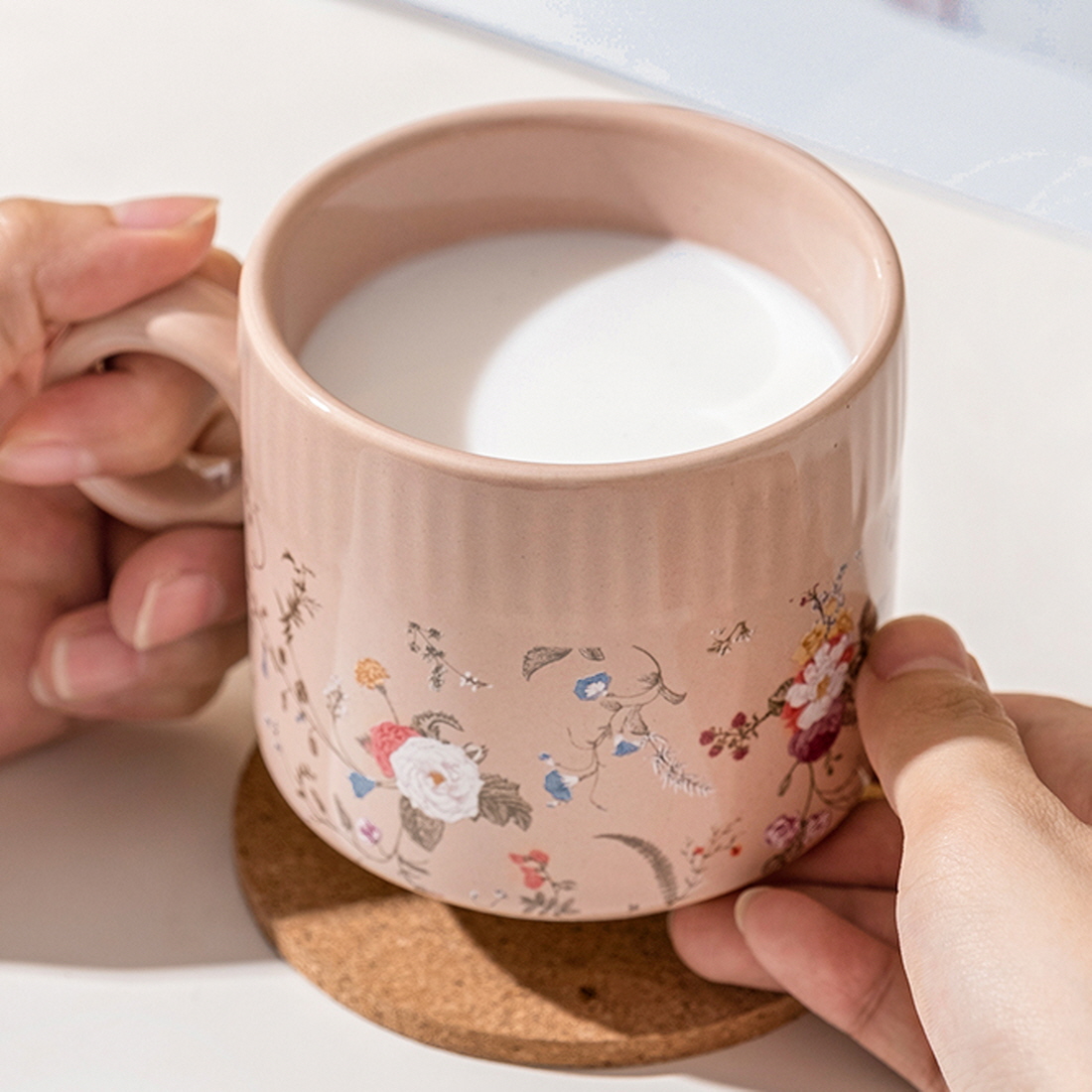 킨포크 꽃그림 홈카페 머그컵 도자기 일러스트 감성 커플 커피잔 340ml - 상세 이미지 4