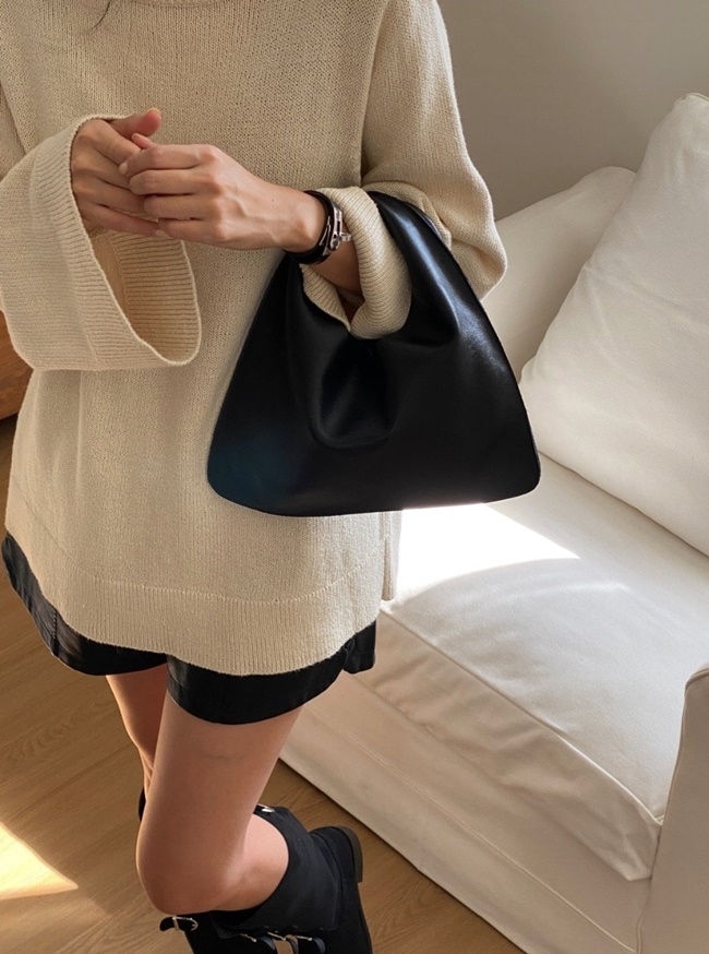 천연소가죽 셔링 미니 버킷 토트백 직장인 출근 복조리가방