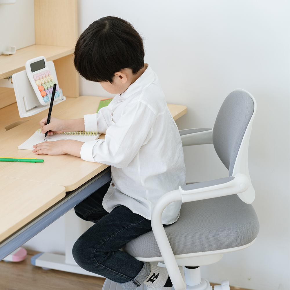 플레스타 집중력 초등학생 어린이 책상의자 PL100