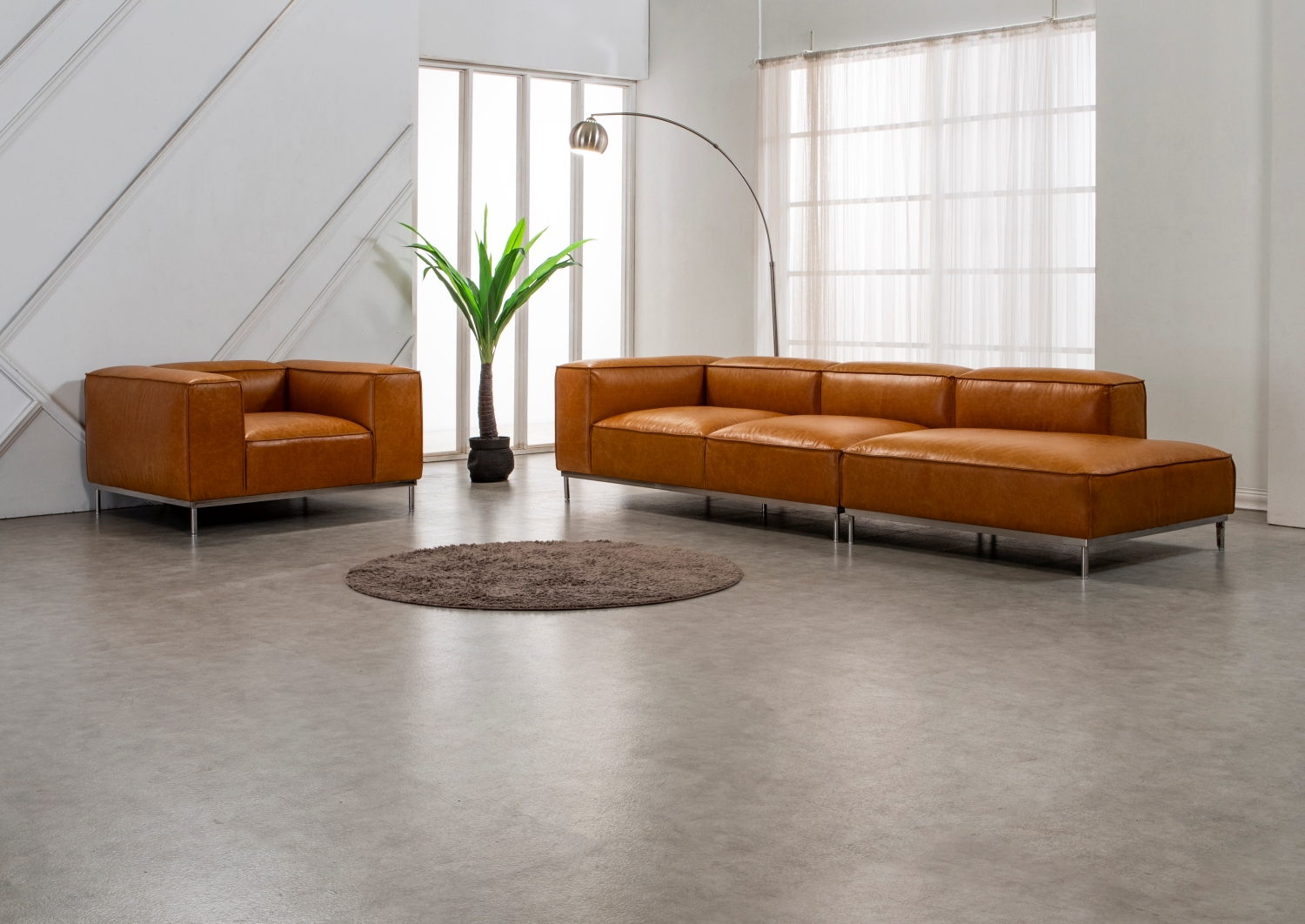 수아브 쎄이드 모던 가죽 소파 3인 카우치 천연 면피 소파 구스 통가죽