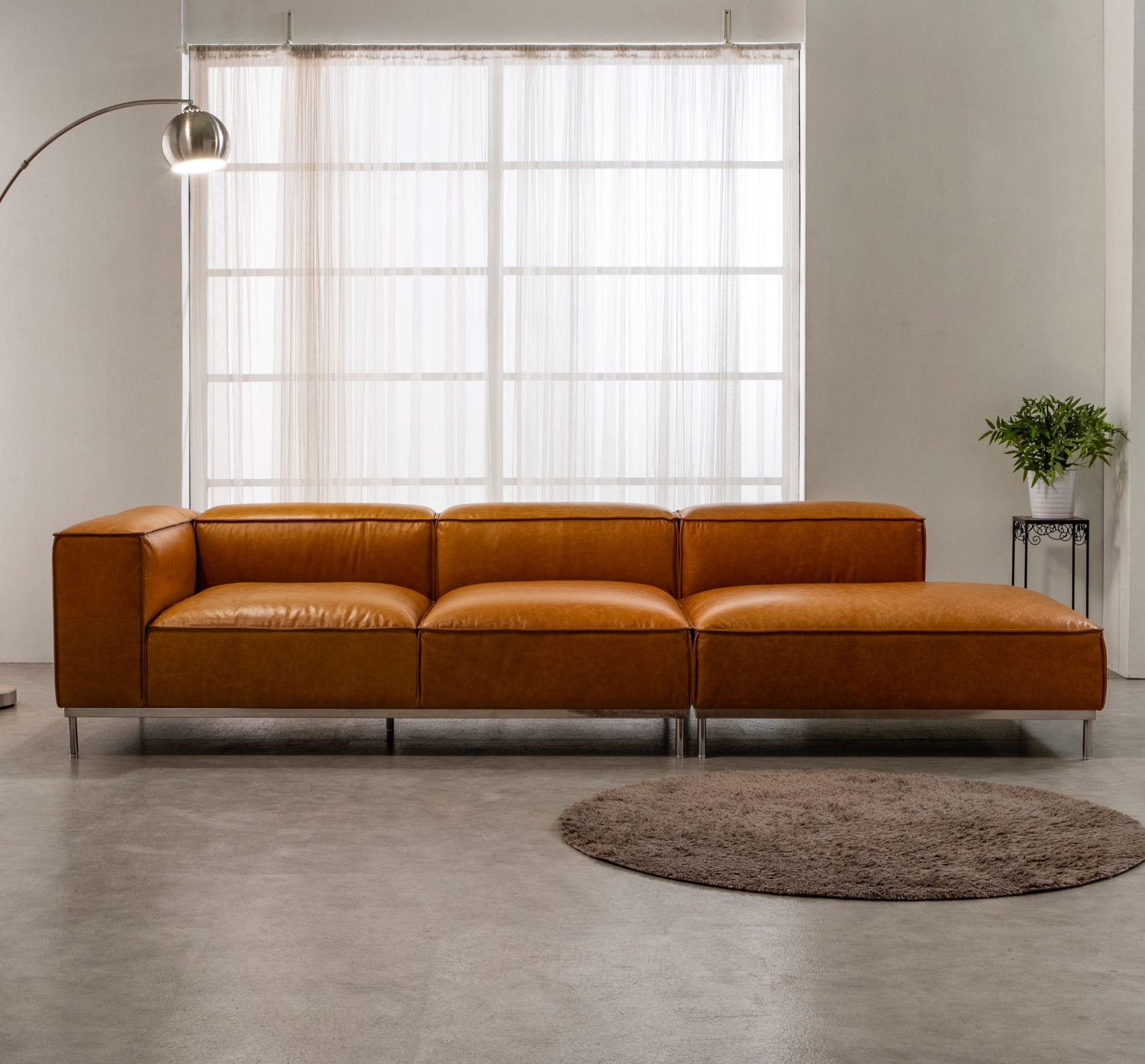 수아브 쎄이드 모던 가죽 소파 3인 카우치 천연 면피 소파 구스 통가죽