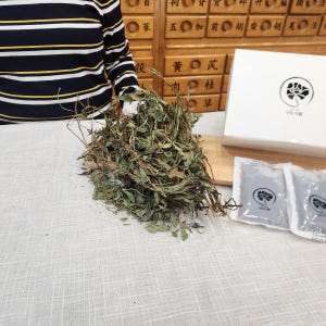곰보배추 시럽 유기농 원당 배암차즈기 진액 즙 엑기스 100ml 15봉 맛있게 먹은 솔직 후기 - 상품 이미지 2