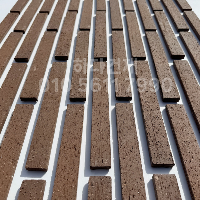 올라운더 점토타일 스틱 (슬림) 240x30x12T 초코브라운 / 하다건재