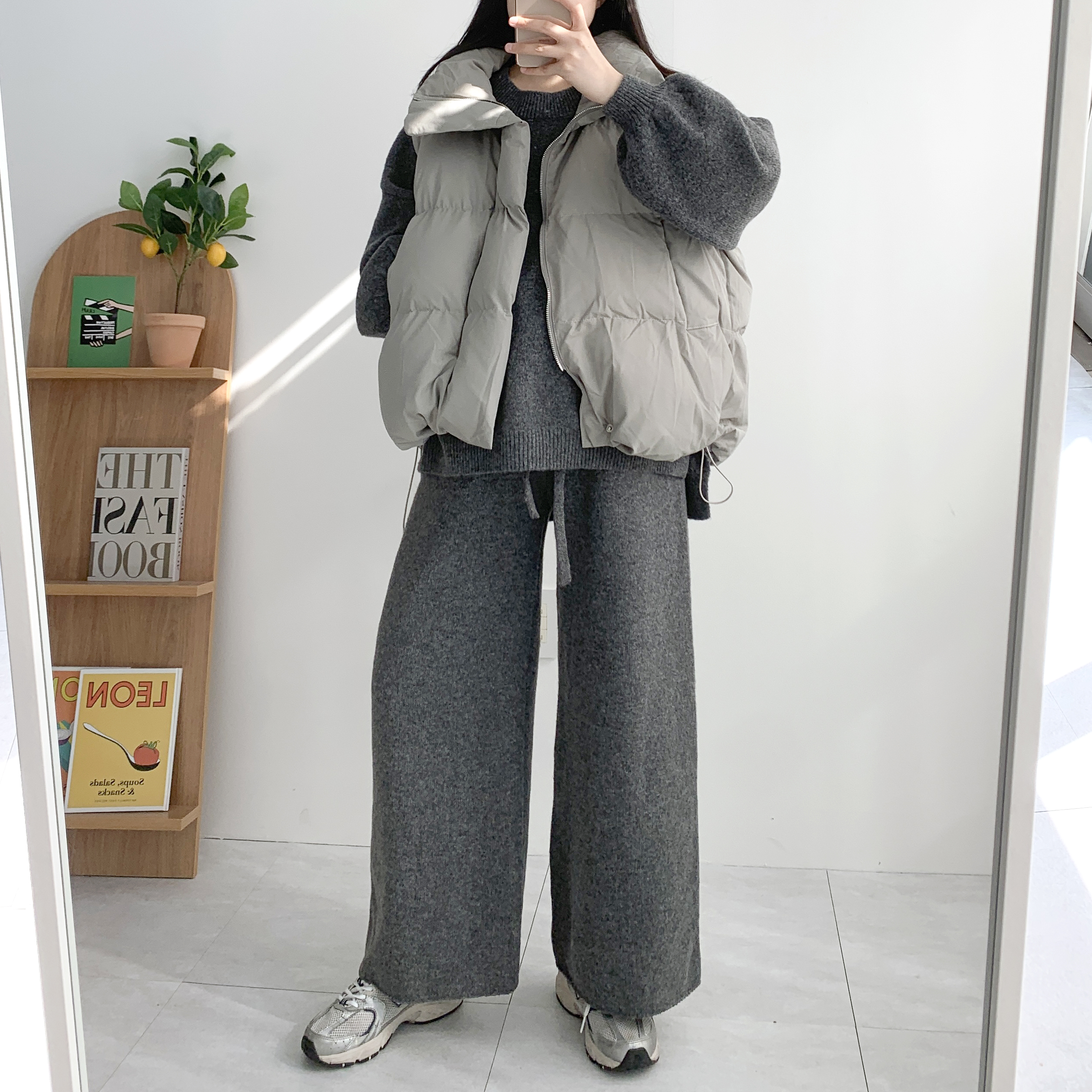 오버핏패딩조끼 스트링 웰론패딩조끼 하이넥 이미지 6
