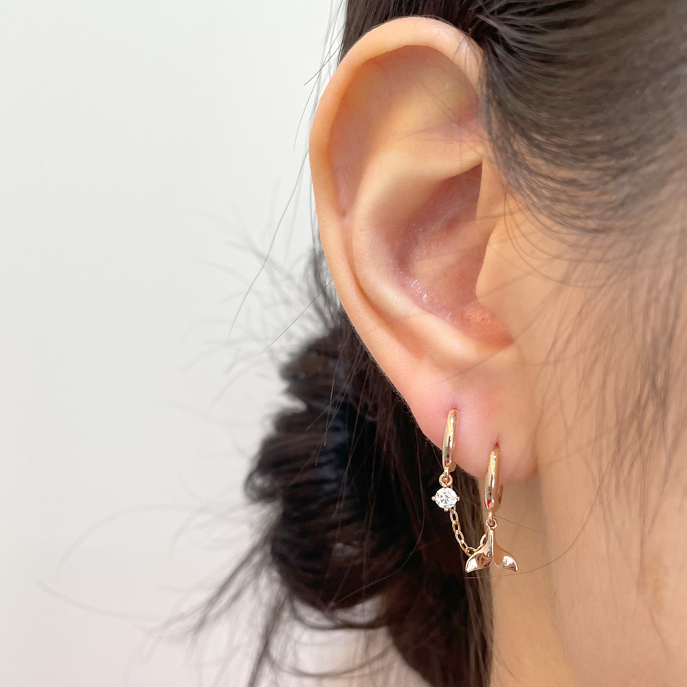 리우 투 링 큐빅 체인 웨일 고래 꼬리 원터치 귀걸이 여자 친구 선물 14K 18K - 상세 이미지 2