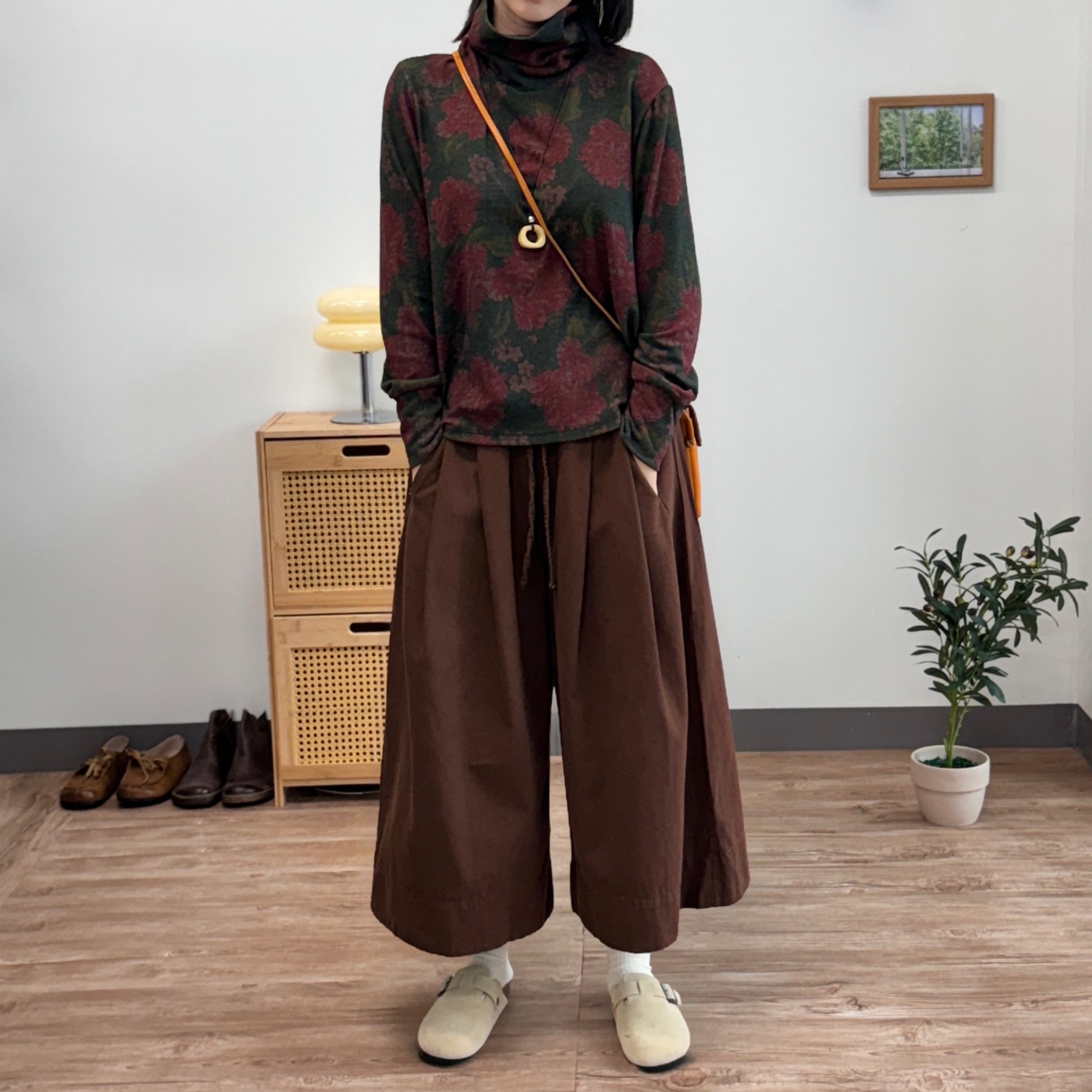 가을 겨울 목폴라티 루즈핏 빈티지 꽃 폴라티 - 상세 이미지 2