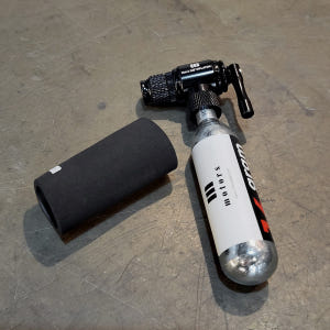 엠모터스 CO2 카트리지 인젝터 자전거 휴대용 펌프 운동러 솔직 후기 | 실사용 리뷰 - 상품 이미지 1