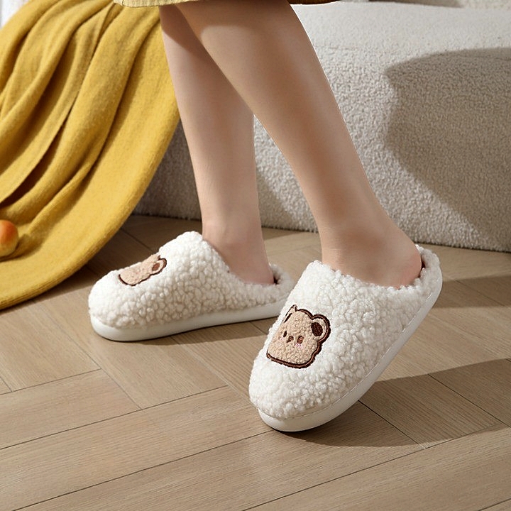 털실내화 겨울 방한 실내 거실 슬리퍼 층간소음 거실화 사무실 곰돌이 캐릭터 크림화이트