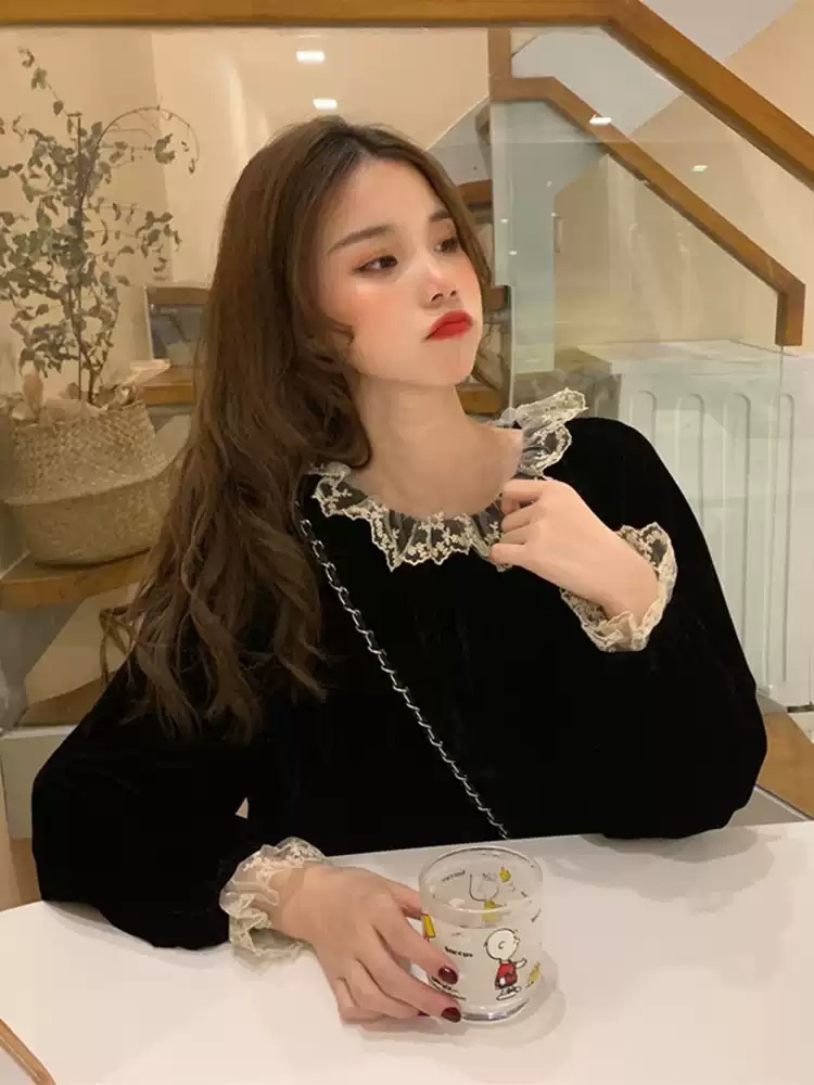 손나은 티셔츠 긴소매 공항패션 레이스 레이어드 의상 옷 패션 - 상세 이미지 3