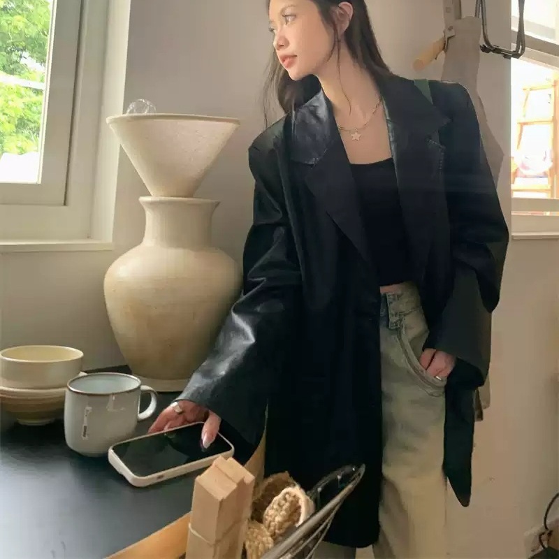 짠한형 15화 하윤경 자켓 코트 가죽 빅사이즈 의상 옷 패션 - 메인 이미지