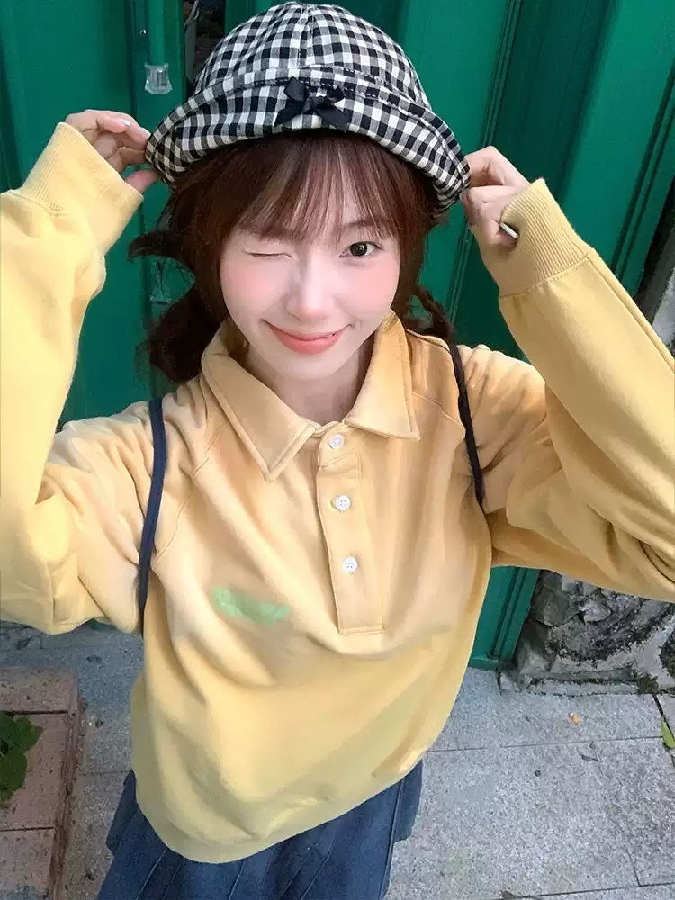김혜윤 티셔츠 긴팔 옐로우 공항패션 카라넥 루즈핏 의상 옷 패션 - 상세 이미지 2
