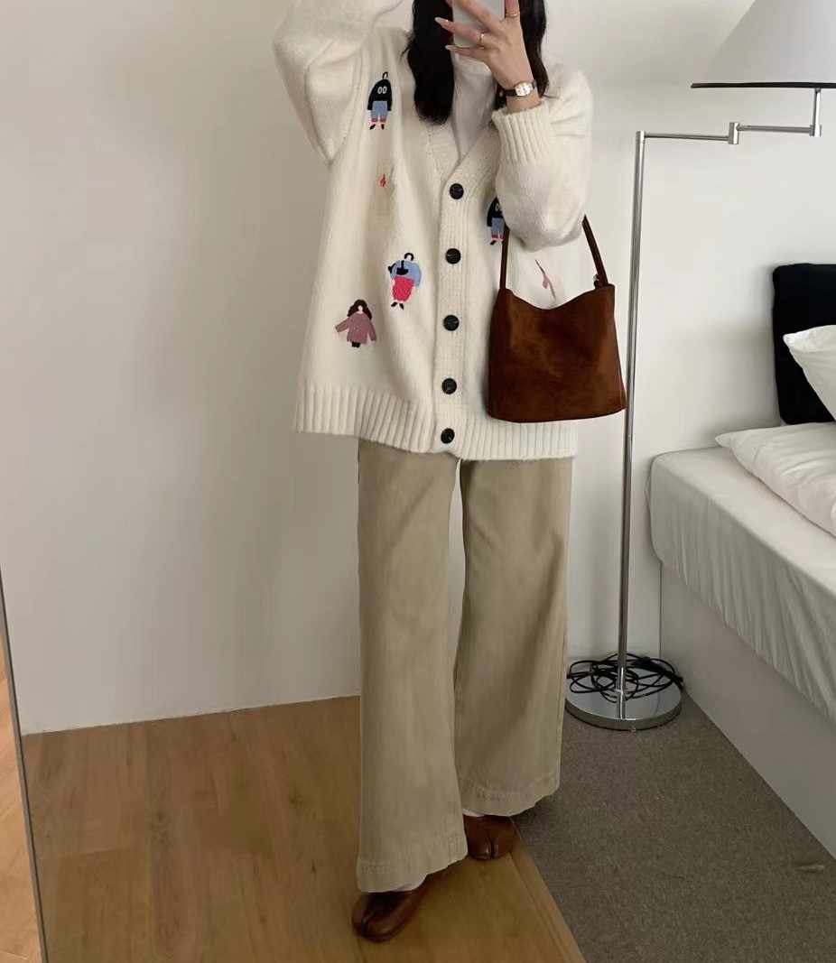 여자여자몰 엉덩이가려 오버핏 사람자수 램스울 니트긴팔가디건 루즈핏 커플가디건 - 상세 이미지 4