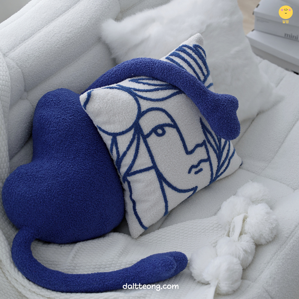 달떵 블루 하트 디자인A 쇼파 침대 쿠션 북유럽 인테리어 포인트 수입 고급 감성 패브릭