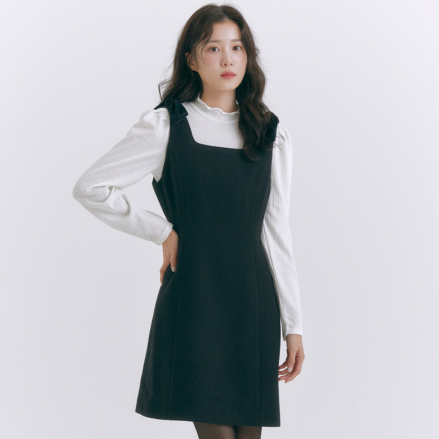 로엠 벨벳 리본 미니 원피스 RMOWE4CR11 - 상품 이미지