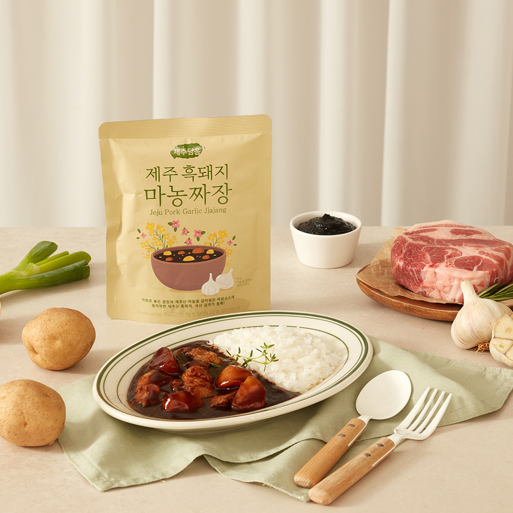 오뚜기 제주 흑돼지 마농짜장 1팩 250g 제주도기념품 레토르트 카레 캠핑음식