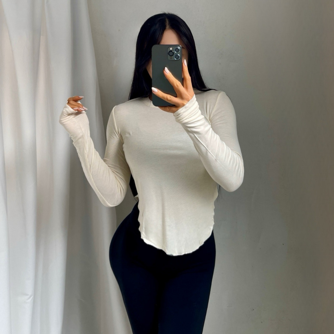 여자 긴팔 라운드넥 커버업 스판 루즈핏 슬림 몸매보정 티셔츠 4color - 상세 이미지 2