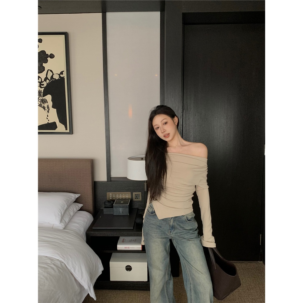 오프숄더 티셔츠 슬림핏 오블리크 플리츠 명품스타일 - 상세 이미지 5