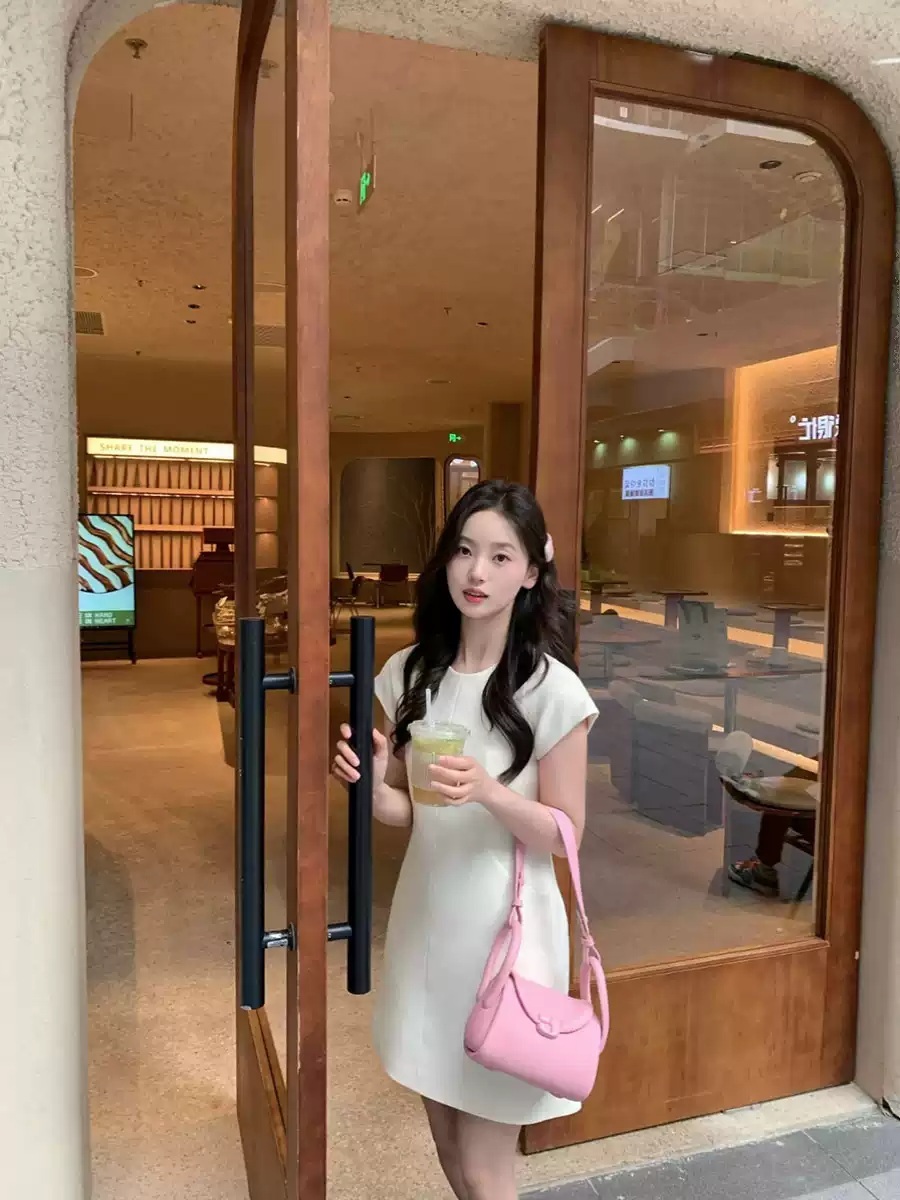 아일릿 모카 원피스 블루 공식유튜브 A라인 라운드넥 의상 옷 패션 - 상세 이미지 4