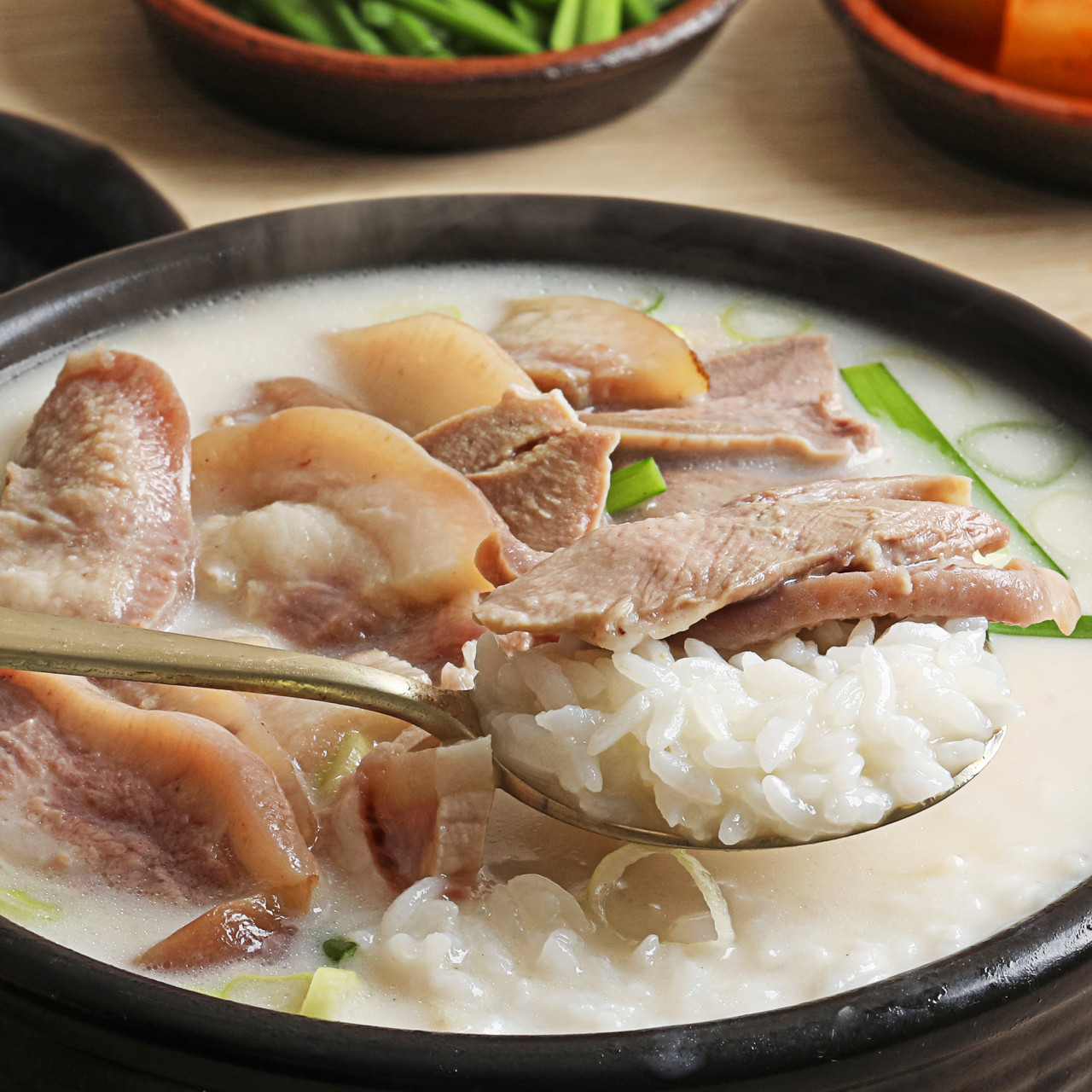 극소수 순대 국밥 (돼지 포함) 1팩 고기 많은 캠핑 순댓국 순대국 냉동 택배 레토르트