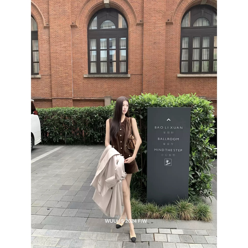 이즈나 정세비 원피스 브라운 공항패션 레이어드 벨벳 의상 옷 패션 - 상세 이미지 4