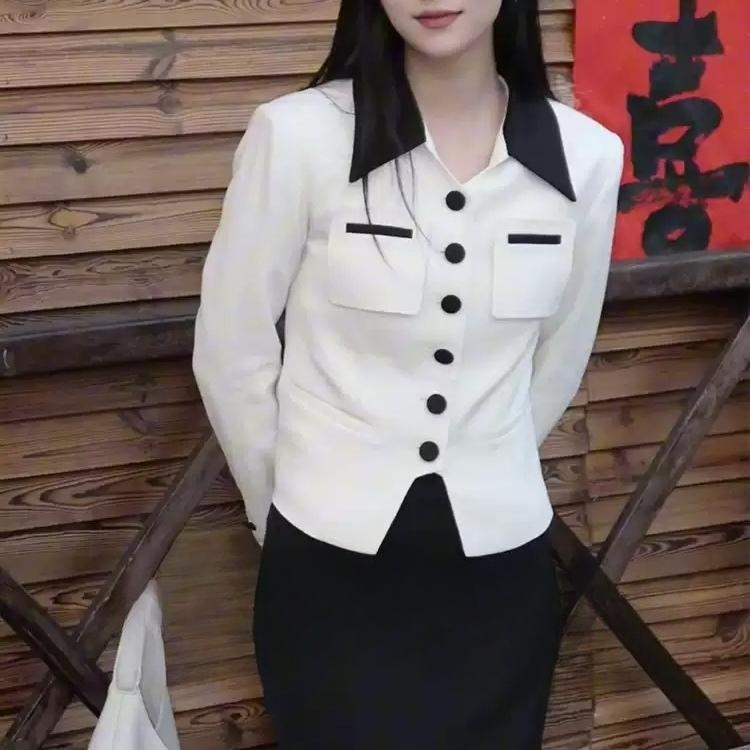 아일릿 민주 자켓 코트 공식유튜브 오피스 간절기 의상 옷 패션 - 메인 이미지
