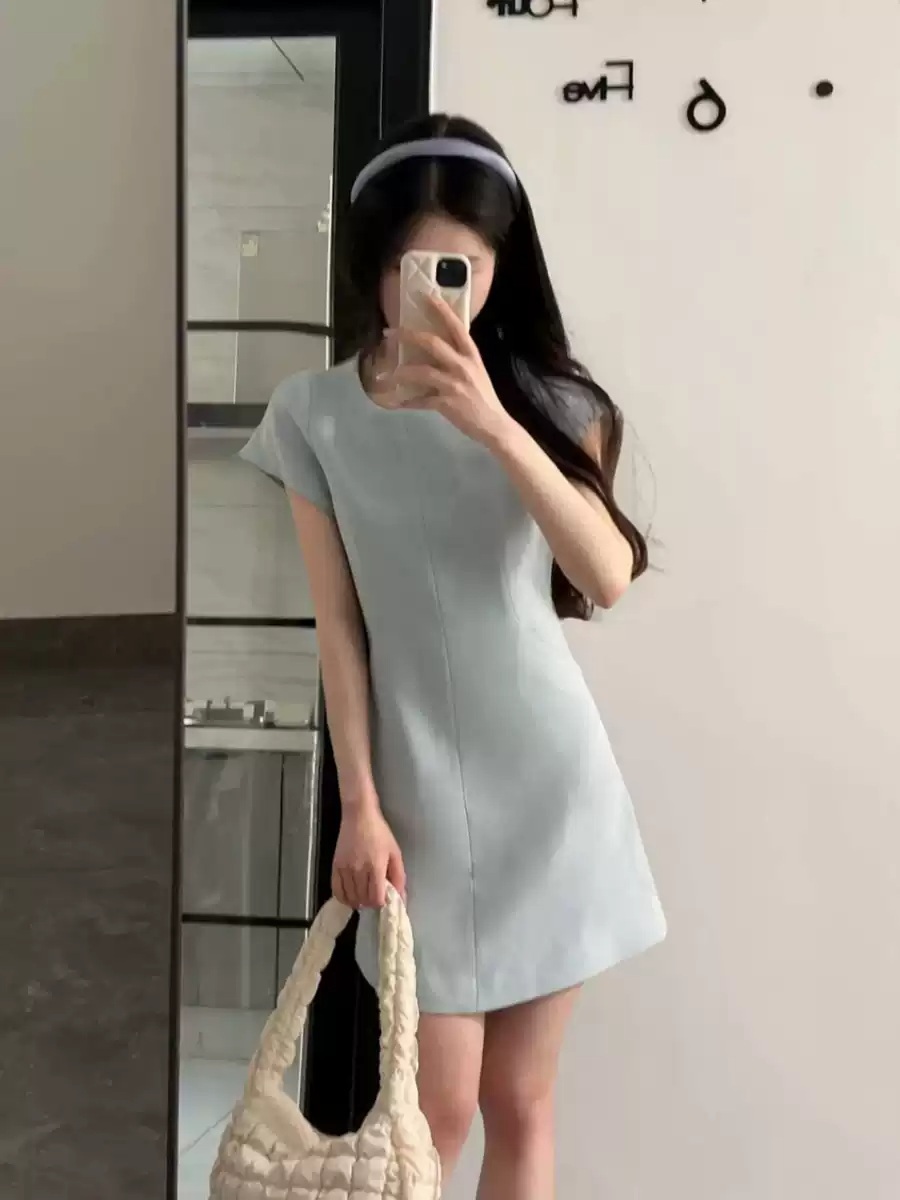 아일릿 모카 원피스 블루 공식유튜브 A라인 라운드넥 의상 옷 패션 - 상세 이미지 3