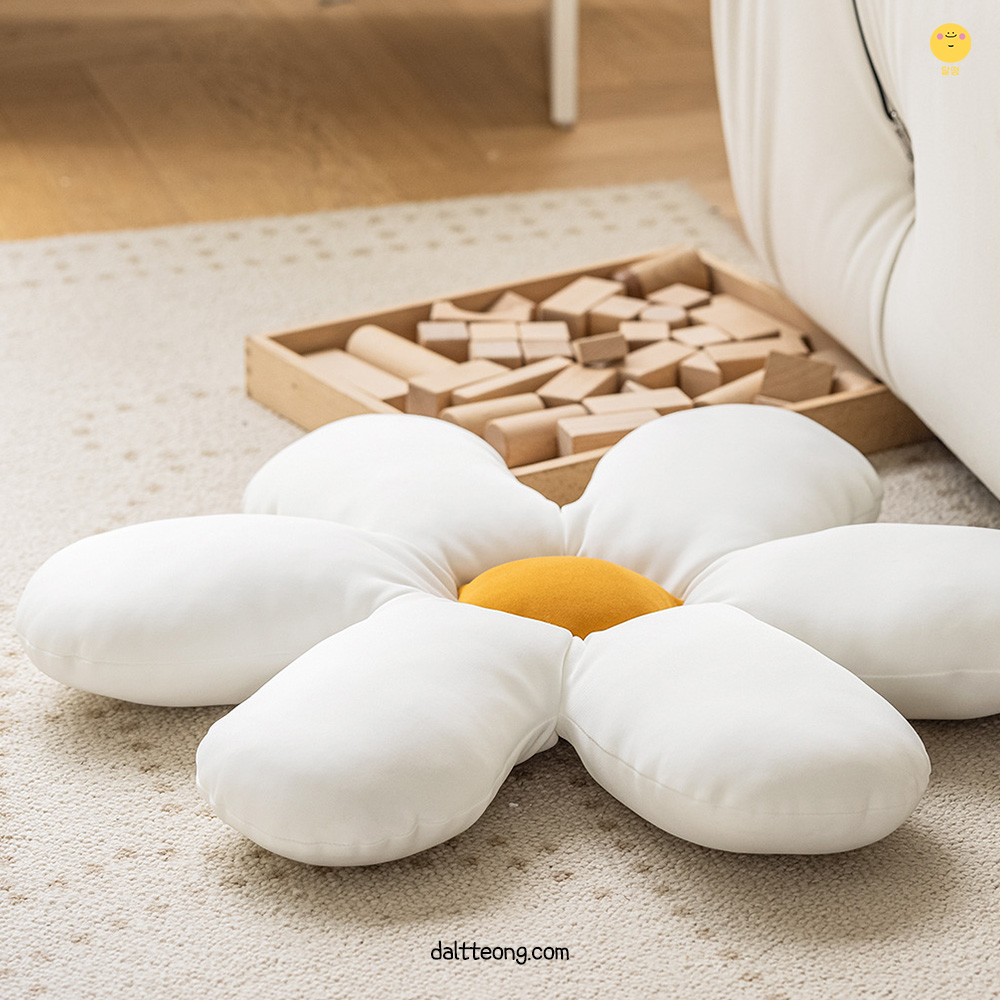 달떵 북유럽 벨벳 호박 거실 쇼파 쿠션 크림 모찌 꽃방석 포인트 둥근 원형 귀여운 침대