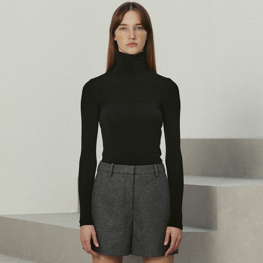 essential roll-neck top (black) - 상품 이미지