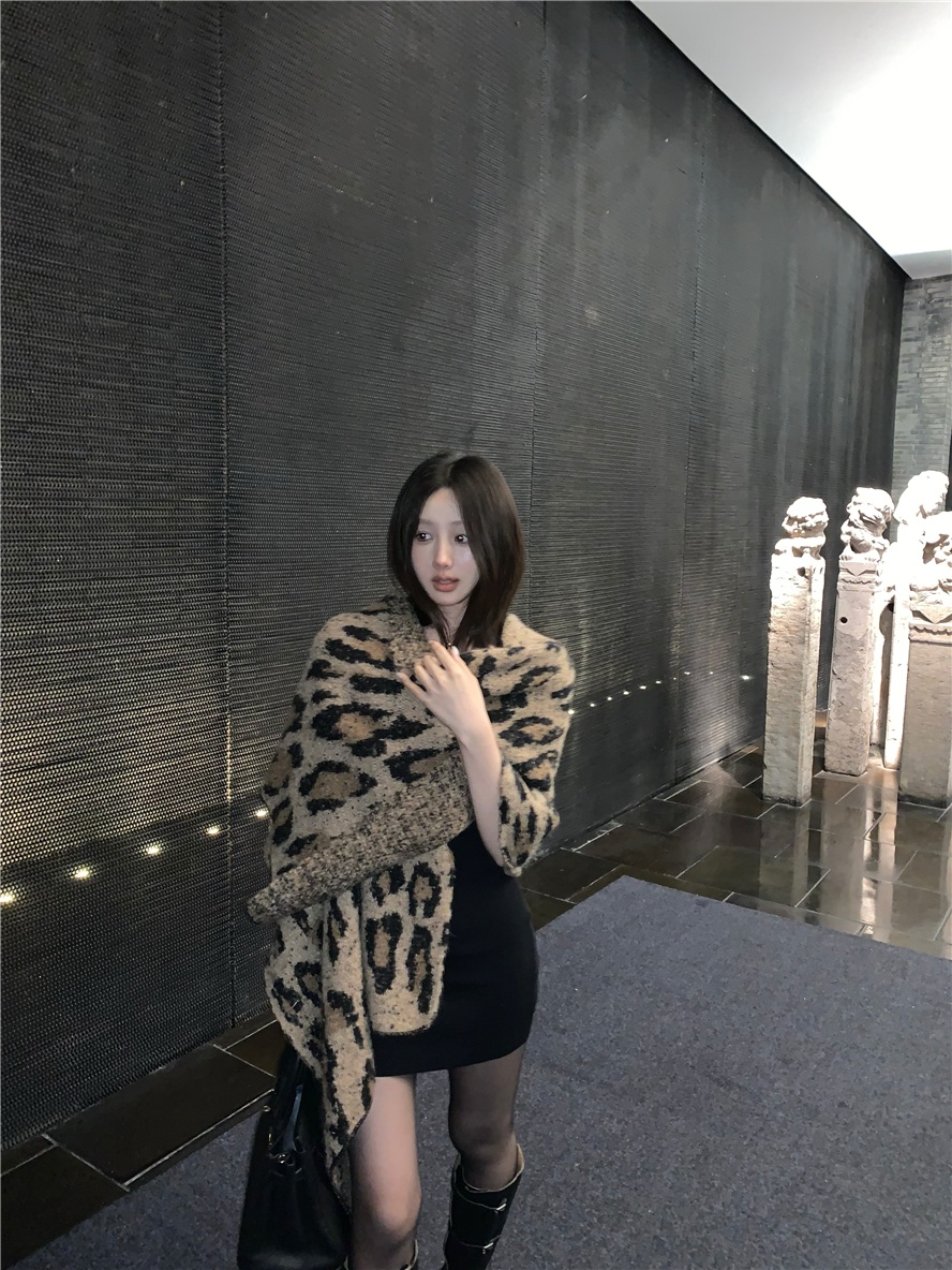 여성 표범 무늬 숄 스카프 캐시미어 머플러 - 상세 이미지 3