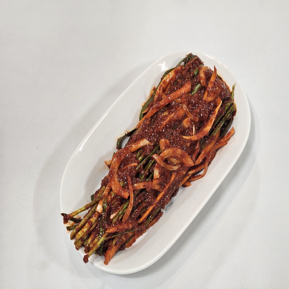 [송미푸드] 화끈하고 맛있게 매운 실비 부추김치(정구지김치)1kg