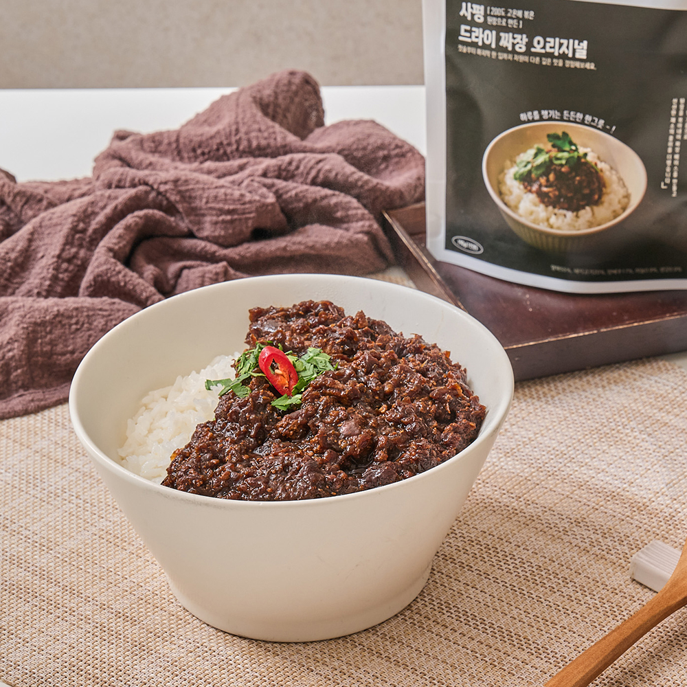 [알림받기 전용] 대용량 유니짜장 물없이 채수로 만든 사평 드라이 짜장 190g X 12팩 이미지 6